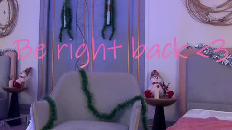 Snapshot of smiley_mia_ chatting on 31, 12, 2024 Mia online show from 31, 12, 2024