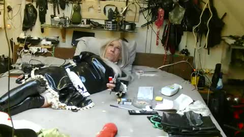 Snapshot of smokeslut365 chatting on 5, 2, 2026 smokeslut365 online show from 5, 2, 2026