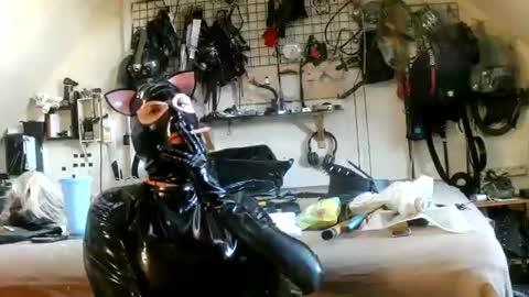 smokeslut365 online show from 15, 7, 2026
