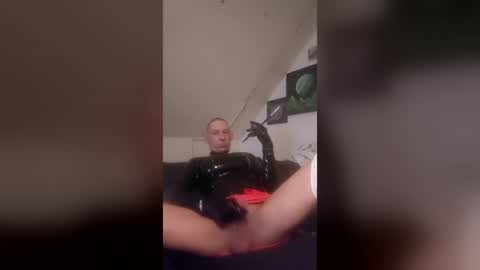 smokeslut365 online show from 26, 7, 2026