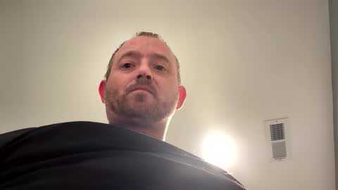 smokeymt420 online show from 17, 4, 2026