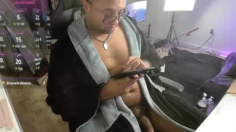 Snapshot of smoothj2015 chatting on 20, 9, 2025 Smoothj2011 online show from 20, 9, 2025