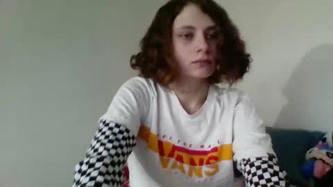 Snapshot of smoothvodka chatting on 1, 1, 2025 Bambi--Vodka online show from 1, 1, 2025