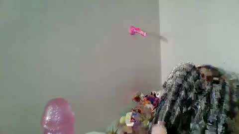 Snapshot of smoothvodka chatting on 5, 1, 2025 Bambi--Vodka online show from 5, 1, 2025