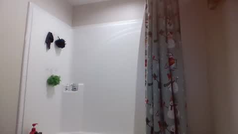 Snapshot of smoothvodka chatting on 13, 2, 2025 Bambi--Vodka online show from 13, 2, 2025