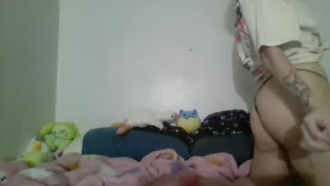 Snapshot of smoothvodka chatting on 16, 10, 2025 Bambi--Vodka online show from 16, 10, 2025