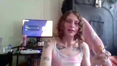 Snapshot of smoothvodka chatting on 2, 4, 2026 Bambi--Vodka online show from 2, 4, 2026