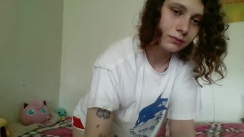 Snapshot of smoothvodka chatting on 17, 4, 2026 Bambi--Vodka online show from 17, 4, 2026