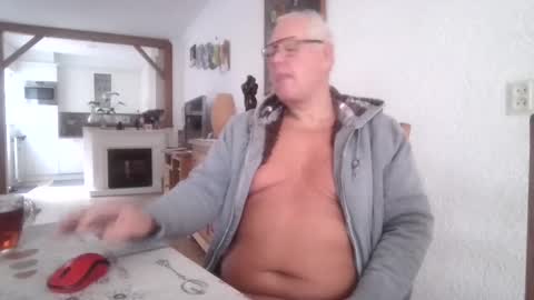 smoothy5460 online show from 4, 12, 2024