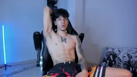 snakebutterfly online show from 24, 10, 2025