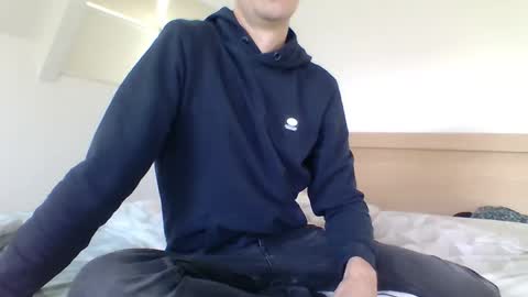 sneakerboy444 online show from 2, 11, 2025