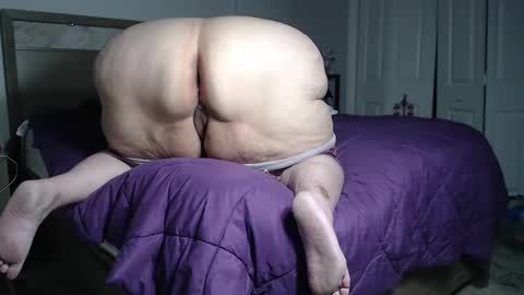 Snapshot of snoqueen954321 chatting on 8, 1, 2025 Snoqueen online show from 8, 1, 2025