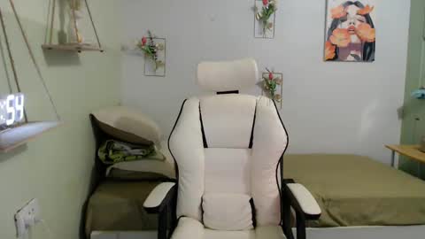 snow_2000 online show from 12, 12, 2024