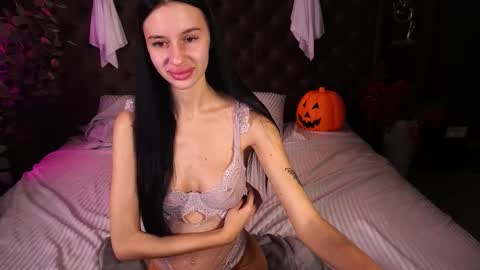 Snapshot of snow_whiteeex chatting on 1, 11, 2025 snow_whiteeex online show from 1, 11, 2025