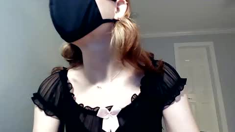snuggle_b0t online show from 7, 3, 2025