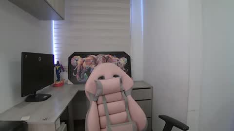 soffi_rousel_ online show from 16, 4, 2026