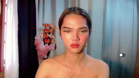 Snapshot of soffy_seductivexx chatting on 5, 2, 2026 open for pvt online show from 5, 2, 2026