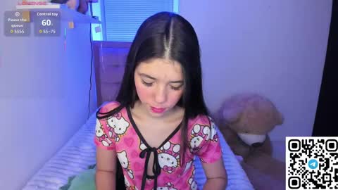 Snapshot of sofi_perezz chatting on 8, 10, 2025 sofi online show from 8, 10, 2025