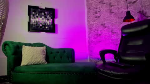 sofi_wiliiams2 online show from 1, 3, 2026