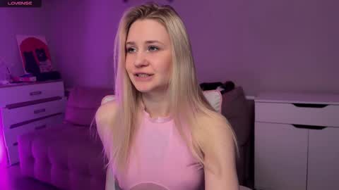 Snapshot of sofia_kenwood_ chatting on 18, 2, 2026 Sofia online show from 18, 2, 2026