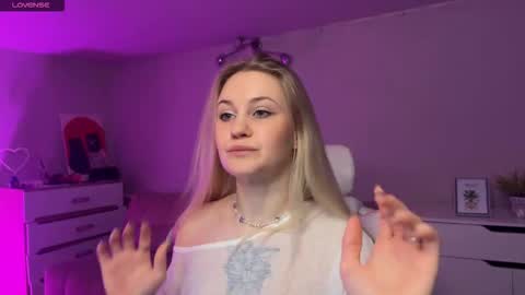 Snapshot of sofia_kenwood_ chatting on 24, 2, 2026 Sofia online show from 24, 2, 2026