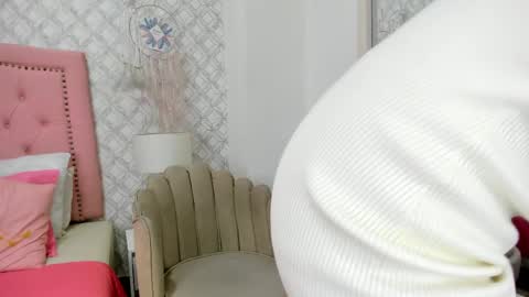 Snapshot of sofia_martinez9 chatting on 8, 5, 2026 sofia_martinez9 online show from 8, 5, 2026