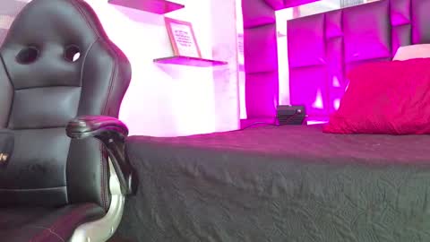 Sofia online show from 10, 9, 2025