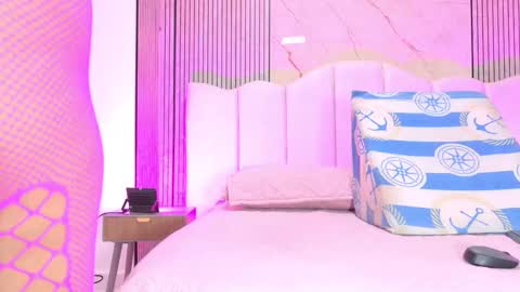 Sofia online show from 1, 2, 2026