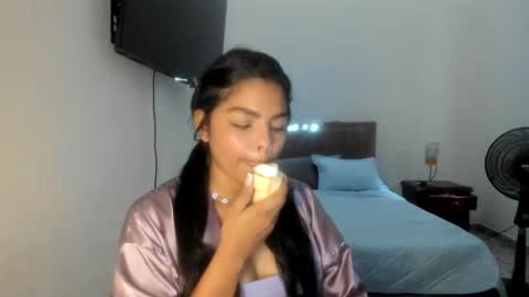 Danna Sofia online show from 23, 10, 2025