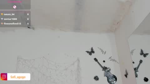 Snapshot of sofiacruz16 chatting on 8, 3, 2025 sofiacruz16 online show from 8, 3, 2025