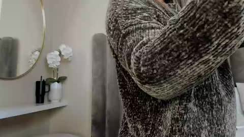 Snapshot of sofibaez chatting on 2, 3, 2026 Sofi Baez online show from 2, 3, 2026