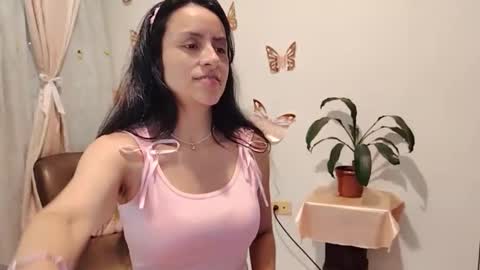 Sofi Bella online show from 21, 10, 2025