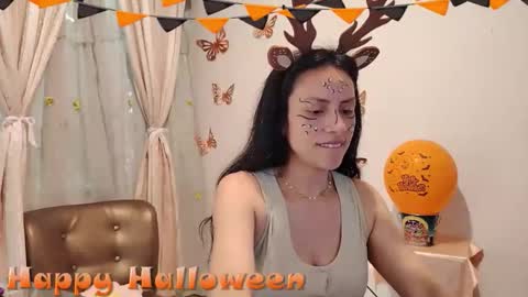 Sofi Bella online show from 31, 10, 2025
