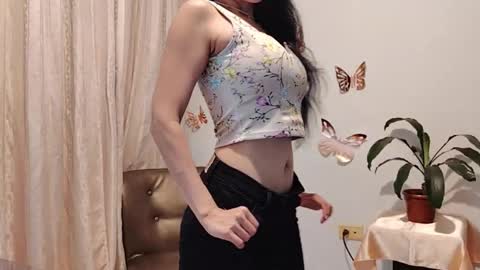 Sofi Bella online show from 16, 11, 2025