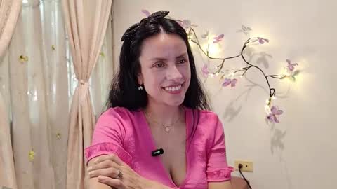 Sofi Bella online show from 17, 3, 2026