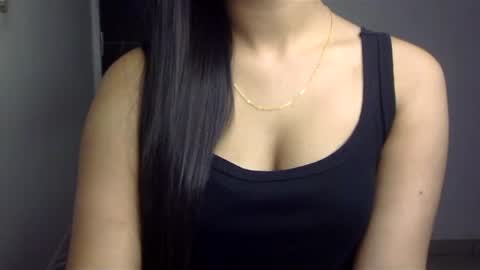 Snapshot of sofie_diva chatting on 4, 2, 2025 divya online show from 4, 2, 2025