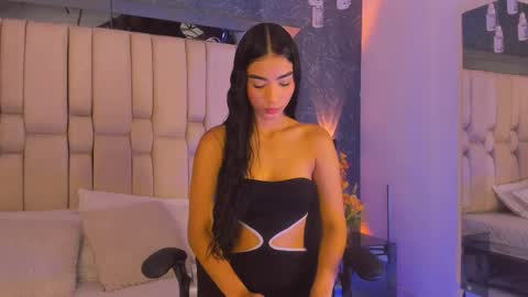  sofie  online show from 19, 10, 2025