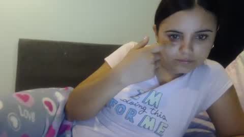 Snapshot of sofigarcia17 chatting on 22, 1, 2025 sofi online show from 22, 1, 2025