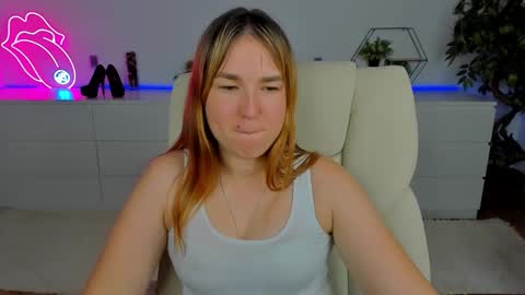 Snapshot of sofii_darling chatting on 21, 11, 2025 sofii_darling online show from 21, 11, 2025