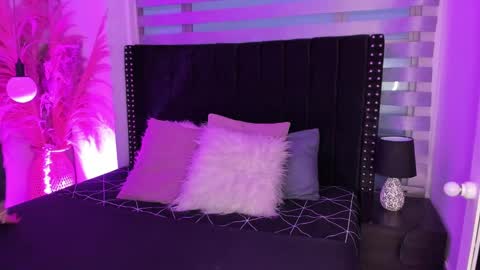 Sofia online show from 7, 3, 2025