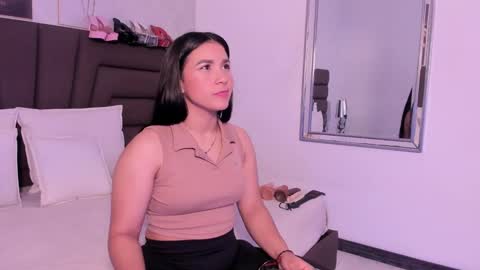 Snapshot of sofiperez_ chatting on 29, 9, 2025 online show from 29, 9, 2025