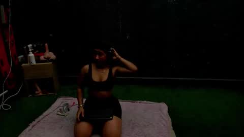 Snapshot of sofiperez_ chatting on 4, 10, 2025 online show from 4, 10, 2025