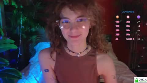 Snapshot of soft_animal chatting on 13, 1, 2026 E online show from 13, 1, 2026