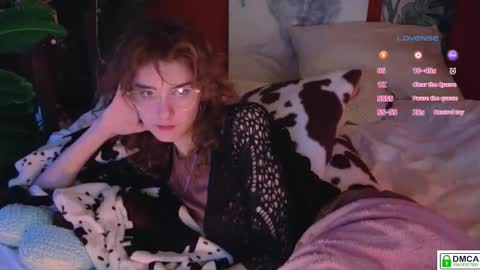 Snapshot of soft_animal chatting on 14, 1, 2026 E online show from 14, 1, 2026