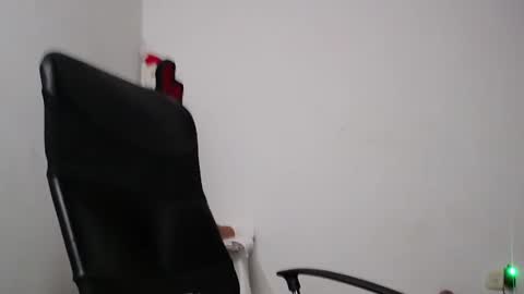 Snapshot of soft_fetish chatting on 31, 12, 2024 Camila M online show from 31, 12, 2024