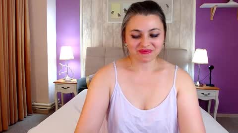 Snapshot of soft_lilly chatting on 29, 10, 2025 Lilly online show from 29, 10, 2025