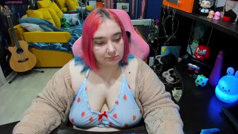 Snapshot of softie_sofy chatting on 30, 1, 2025 Sofie online show from 30, 1, 2025