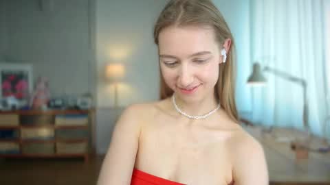 Bella online show from 24, 2, 2025