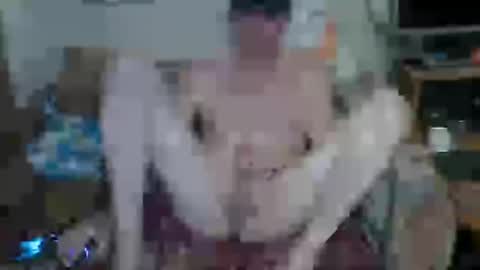 Snapshot of solilay chatting on 2, 11, 2025 solilay online show from 2, 11, 2025