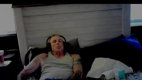 I love watching beautiful women play with themselves online show from 22, 11, 2025